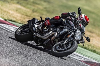 Ducati Monster 1200 R 2017 - Bild 62 Ducati Monster 1200 R 2017 - Bild 62